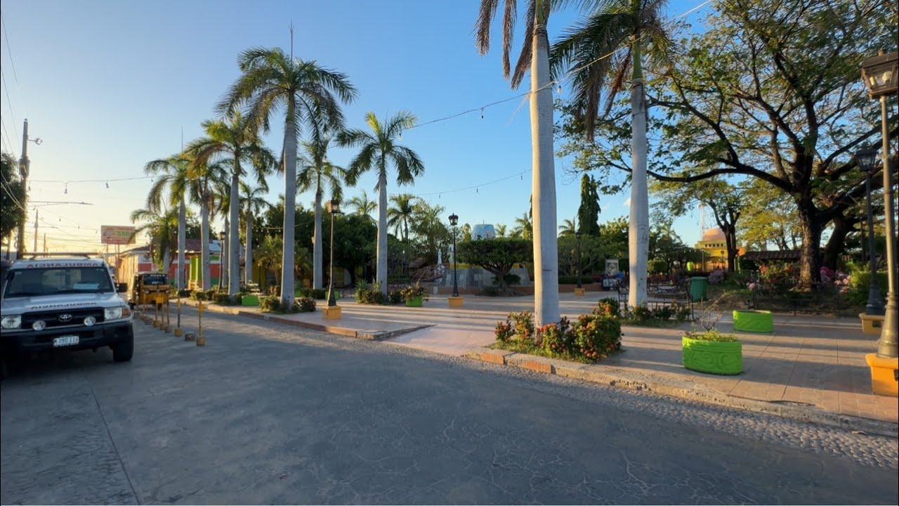 Recorriendo Calles De NAGAROTE NICARAGUA irl