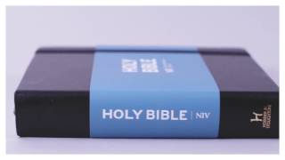 NIV Journalling Black Hardback Bible screenshot 3