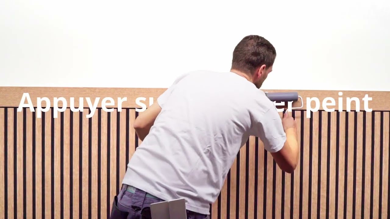 Vidéo: Papier peint intissé tasseaux chêne clair en soubassement AS Création 1.06 x 5 m