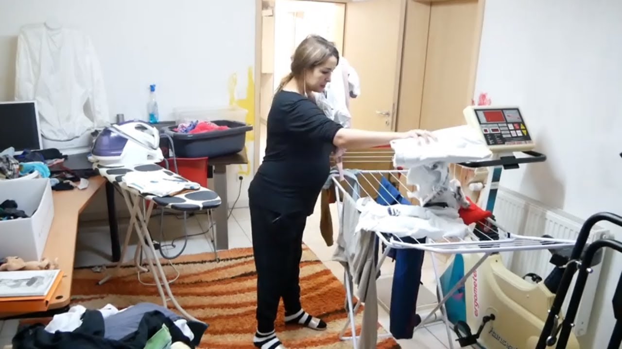 الحاملة منين كتفيق😁😜صباح معايا منين تيكونو العظام صحاح😱🤰