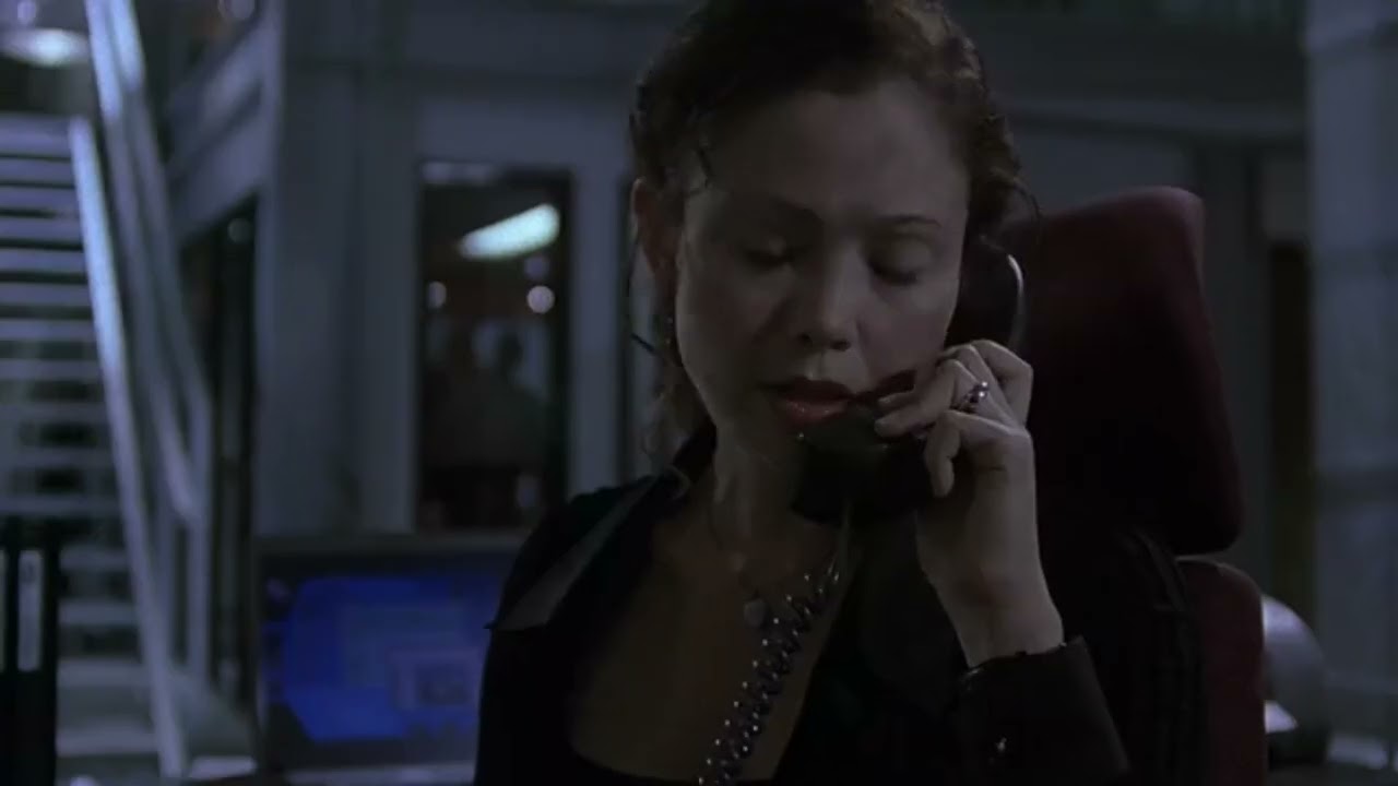 24 (2001–2010) Day 3: 5:00 p.m.-6:00 p.m. Jack starts a prison riot