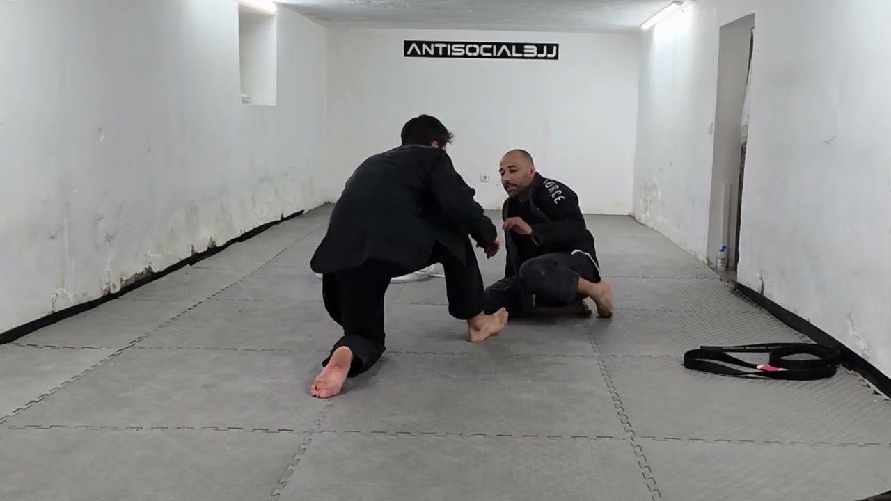Treino na antisocialbrazilianjiujitsu com Luís #bjj #jiujitsu #nogi 