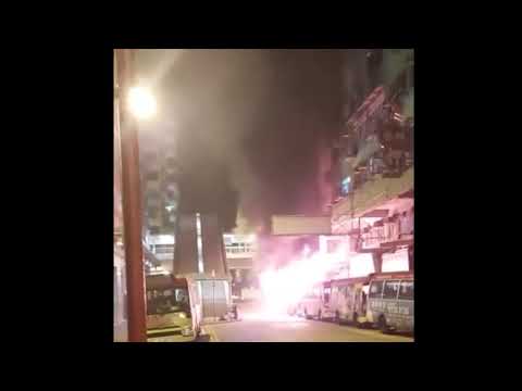 1117 旺角, 暴徒放火燒小巴, 佢地有冇為樓上同附近居住既居民想過?!