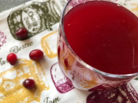 homemade-cranberry-juice---episode-307---baking-with-eda