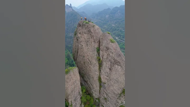 Mount Wuyi climbers in Fujian Province #discoverchina #travel - DayDayNews