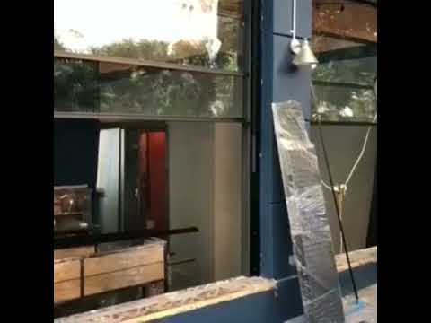 გელიოტინა.  მოძრავი ტიხარი. დაგვირეკეთ 568 49 7575