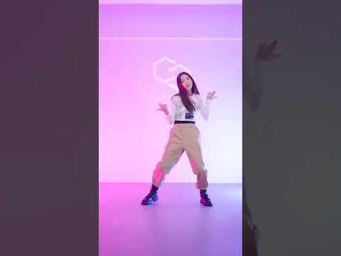 09년생이 추는 BLACKPINK [블랙핑크] - Pink Venom [핑크 베놈] #shorts cover by 사랑(<strong>SaRang</strong>)｜클레버TV