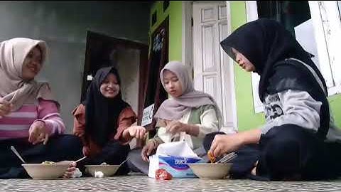 Tugas Informatika "Membuat Vlog" Kelas 9A kelompok 5 @smppgri1ajibarang411 