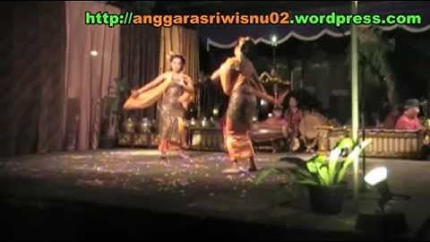 Tari GAMBYONG PAREANOM - Live Gamelan Orchestra - Javanese Classical Dance - [HD]