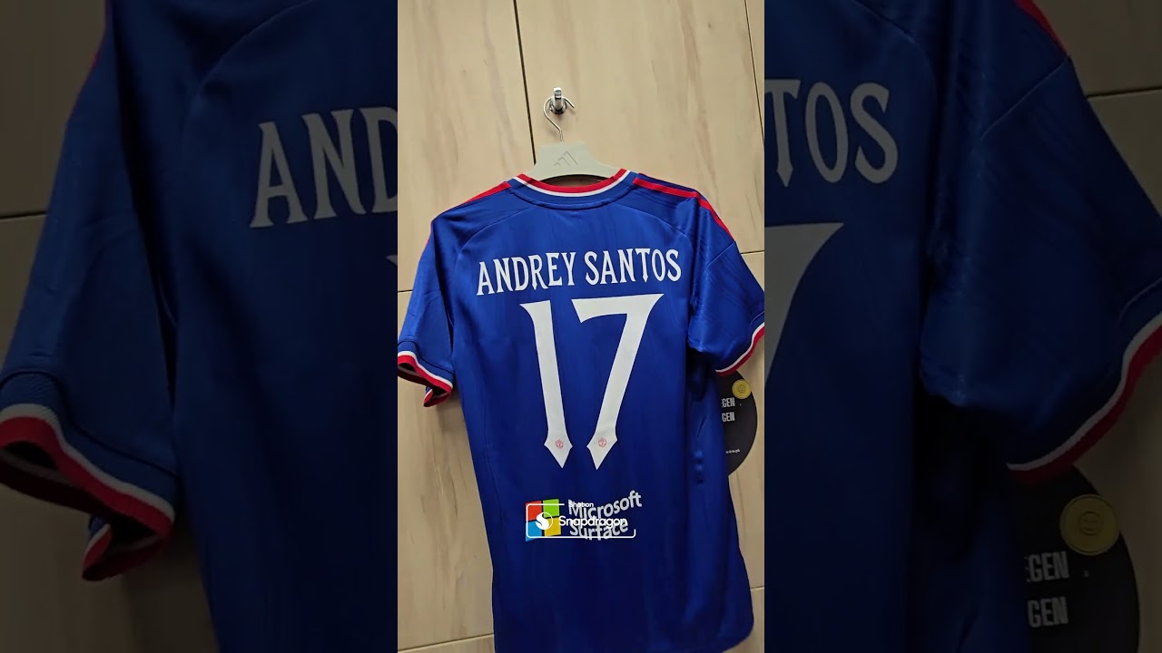 Away Kit Debut 😍