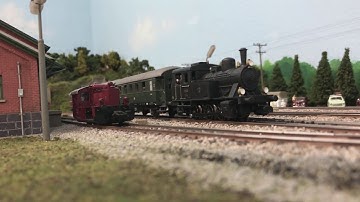 Märklin-similar to the old #3029-upgraded with sound. Similar a la vieja 3029-actualizada con sonido