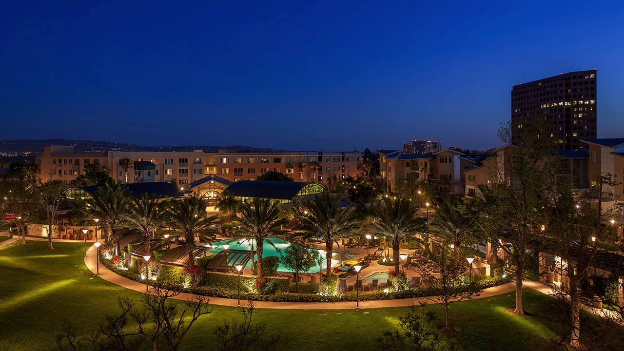 302 Rockefeller, Luxury Irvine Condos