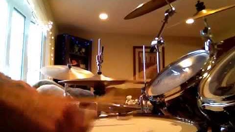 Drum Lesson: 16ths to Triplets and back