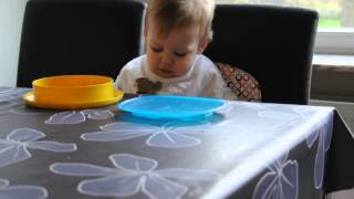 Mathias, De Kleinste En Grootste Wahwahsda-Fan Let Vooral Op Hoe Hij Fluit In Het Begin