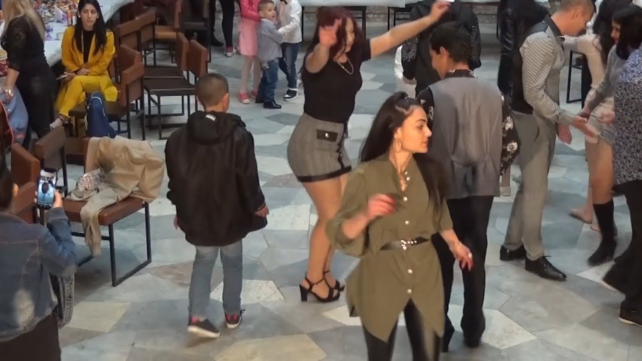 Mia Sanem - Oslava - krst 22 4 2022 ( Sadra band )