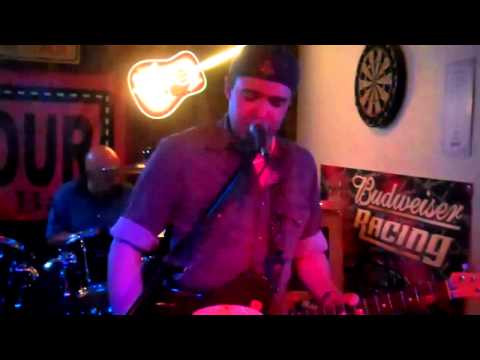 Southbound 35 live from the Detour