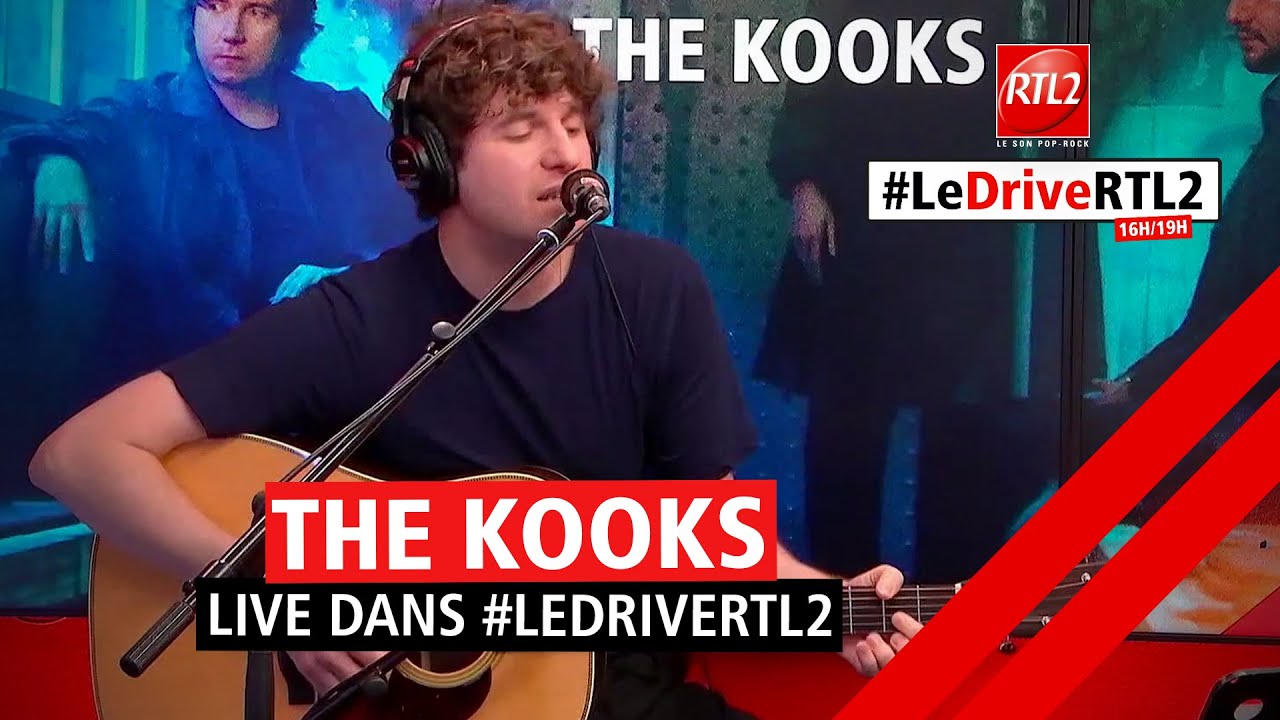 The Kooks reprend "The Suburbs" d'Arcade Fire en live dans #LeDriveRTL2 (20/05/22)