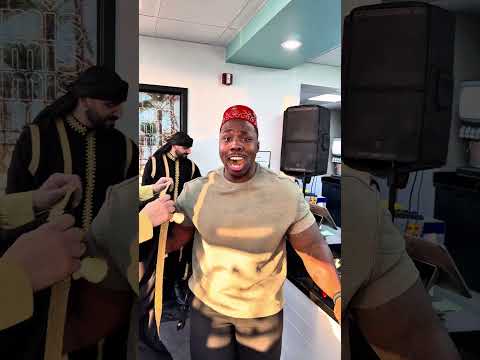 When you try the best shawarma amo.samis.shawarma 27700 Mound Rd, Warren, MI 48092 #foodie #shorts