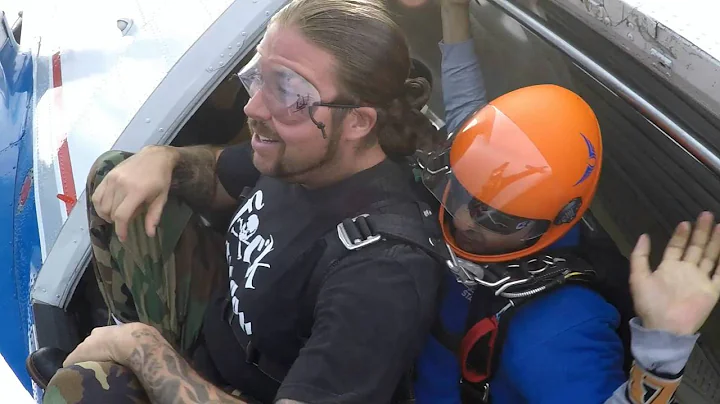 Kyle's Tandem Skydive