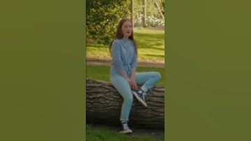 Sigrid - Risk Of Getting Hurt (upclose)