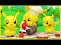 Lego pokemon pikachu makes cookies for baby