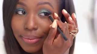 How to Apply Perfect Blue Eye Shadow | Real-Time Fashion | InStyle screenshot 3
