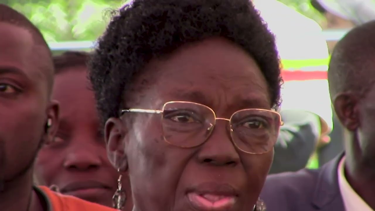 Kamuli esiibwire abaire LCV Charles Maxwell kuwembula