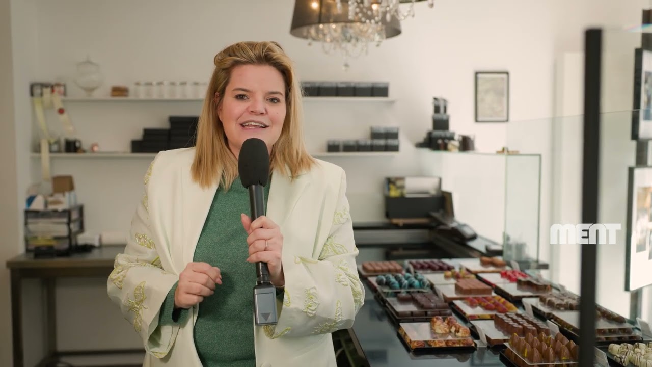 Celien Hermans proeft de 'Aarschotse melocake' van Jolien Delvaux van Atelier Delvaux