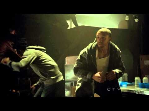 huntress-debuts-on-arrow-08