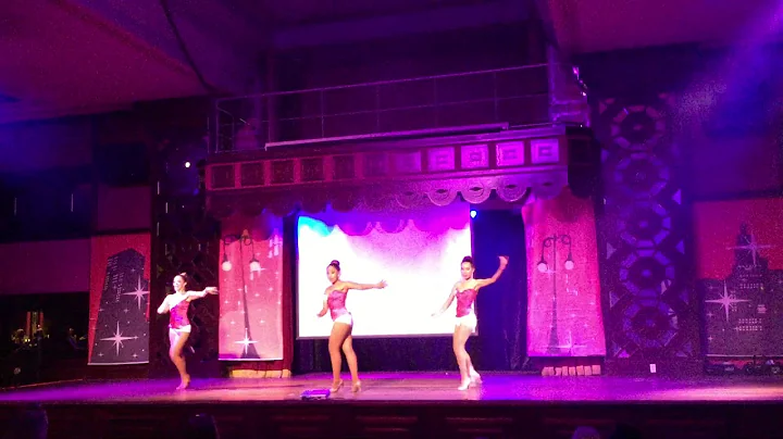 Latin team Moulin rouge