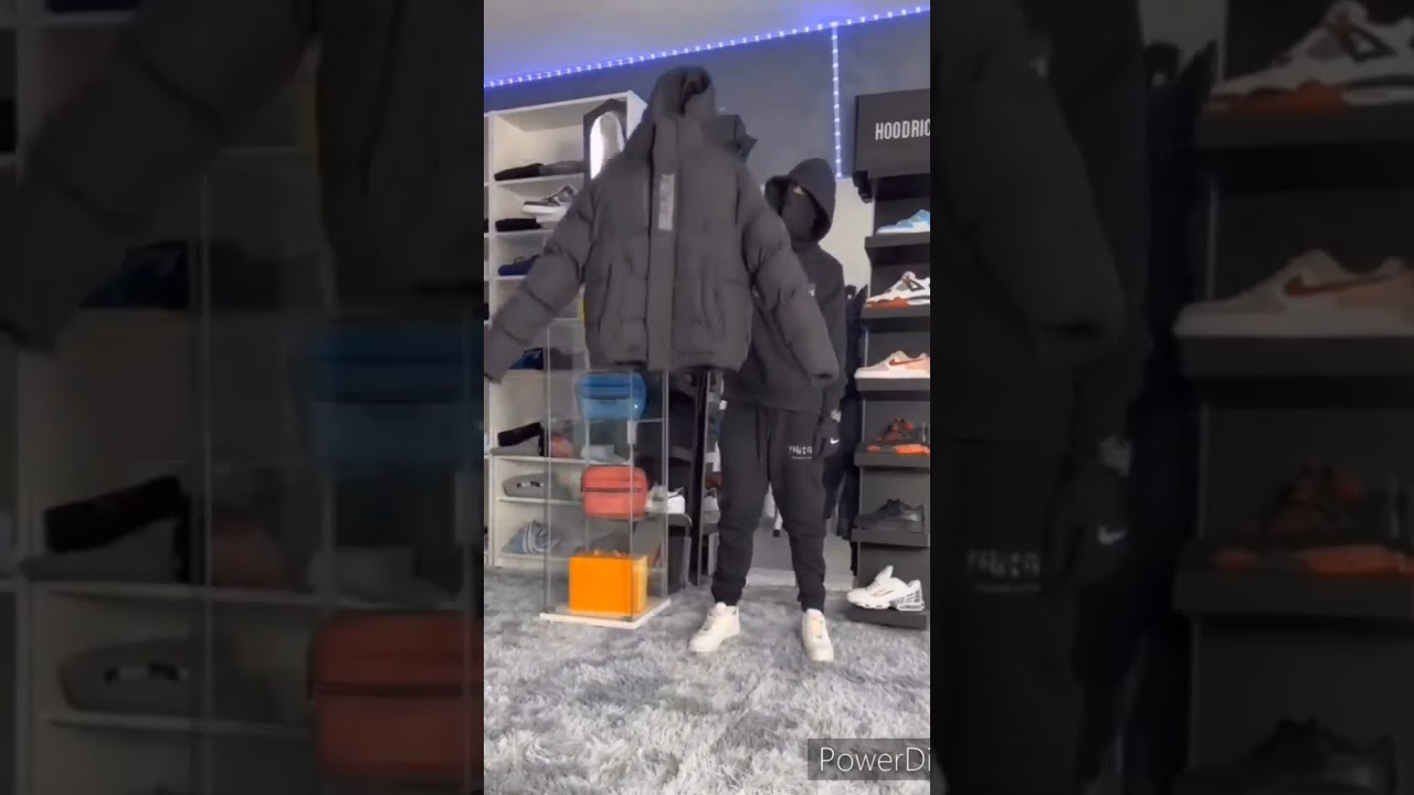 This Trapstar jacket 🔛🔝 