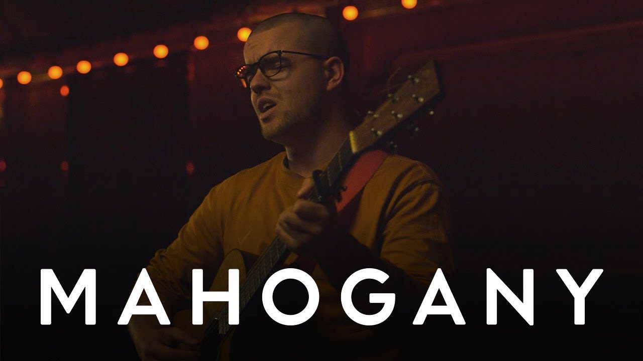 Toby Johnson - Tiny Fires | Mahogany Session