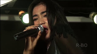 Vega Stephanie Kasih tau ngga ya LIVE @ROT