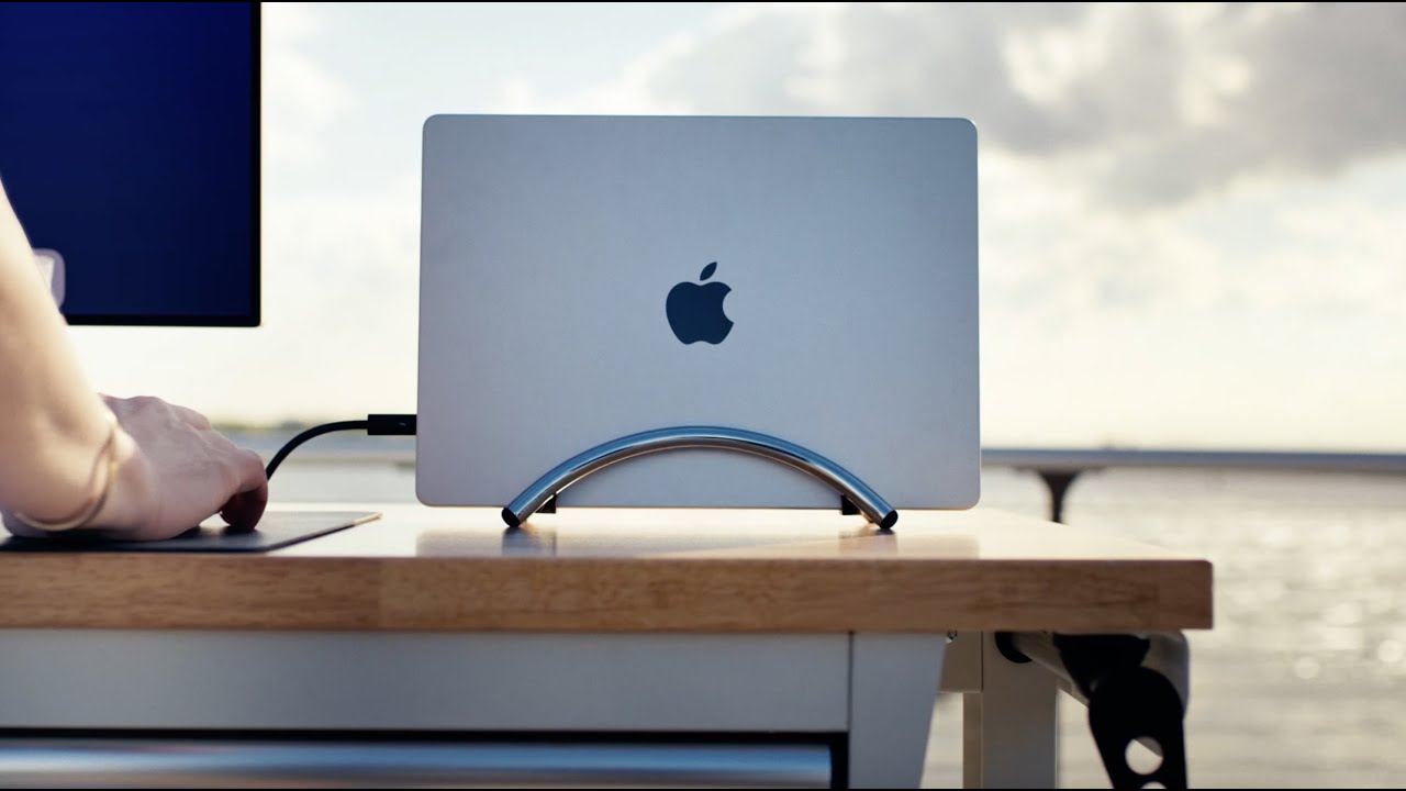 BookArc  Vertical Desktop Stand for Macbook