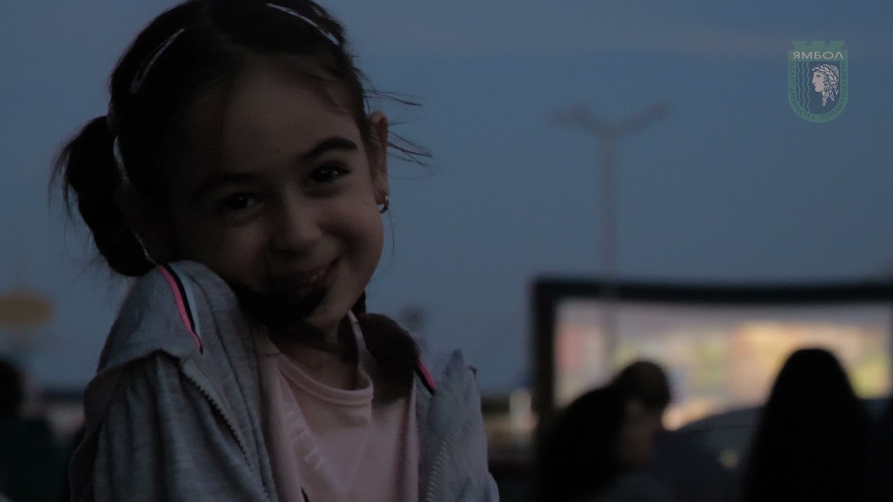 Ямбол с рекорд на Автокино в България! - Open Air Cinema