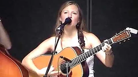 Rebecca Frazier and Hit & Run Bluegrass "Wind Moan...