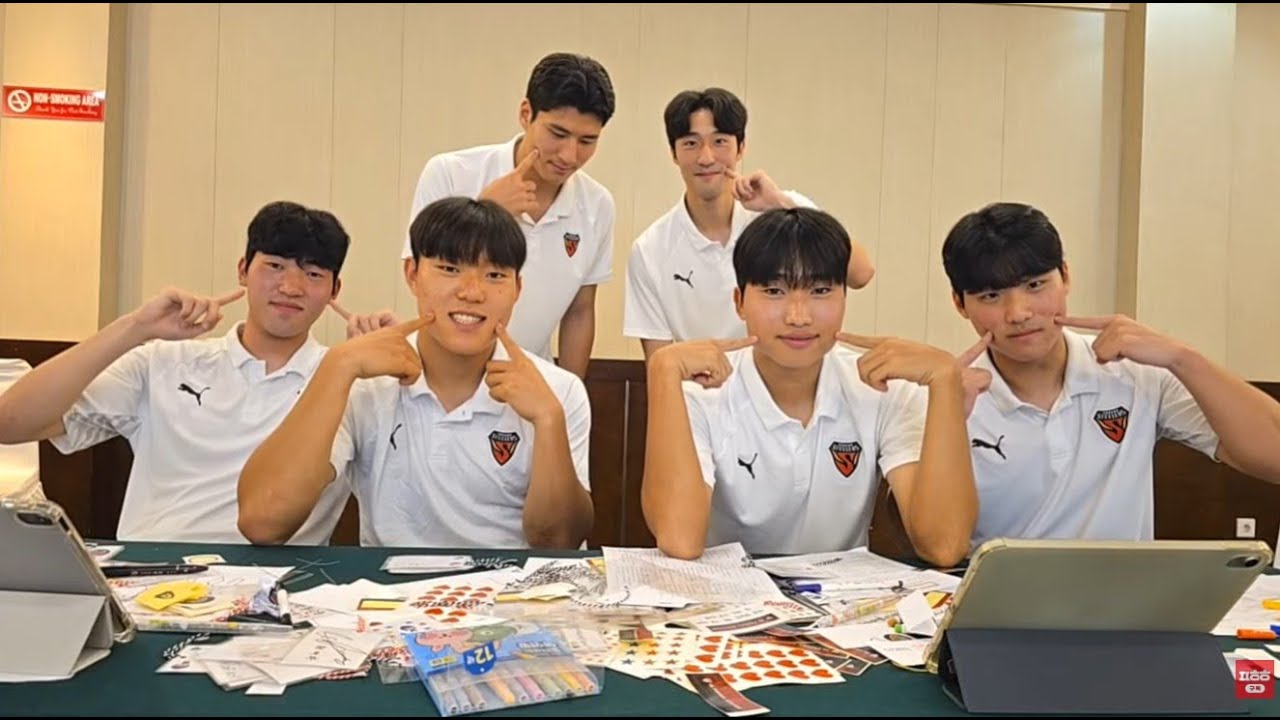 팬분들 독서량 증가를 위한(?) 책갈피 만들기🔖 돌아온 방 탈출