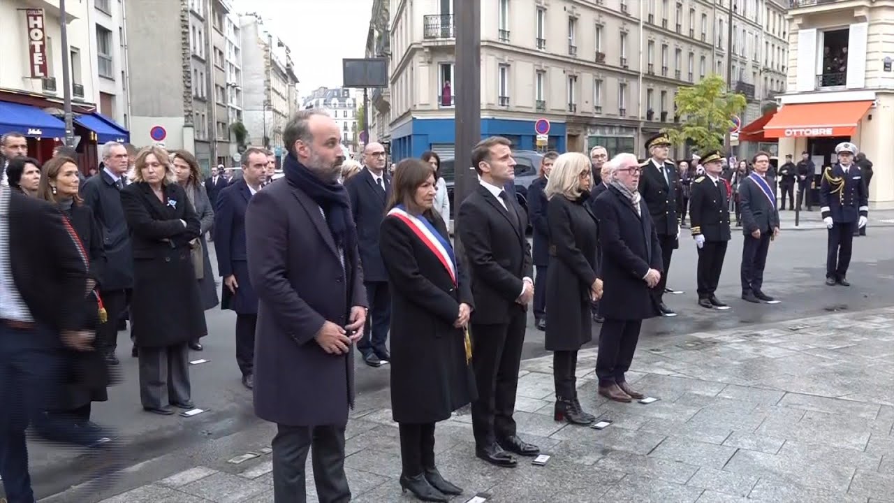 13-Novembre: hommage devant les terrasses | AFP Images