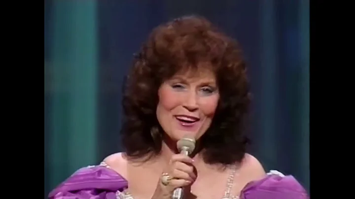 Ray Stevens & Loretta Lynn - "Patsy Cline Tribute ...