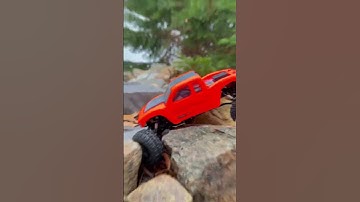 This paint is almost nuclear ☢️ 😱 Scx24 comp build rock crawling 💪🏻 #shorts