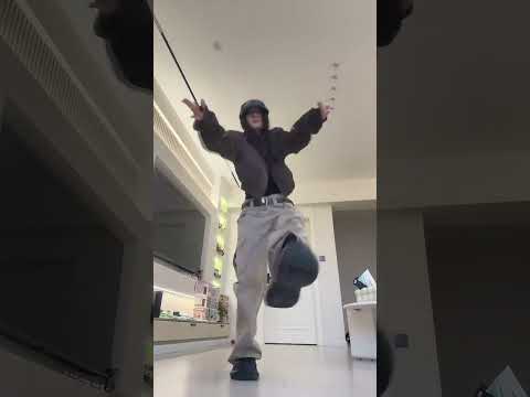 BOLO (Feat. YDG)