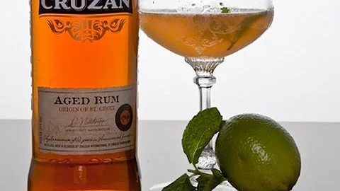Old Cuban Cocktail - The Cocktail Spirit with Robe...