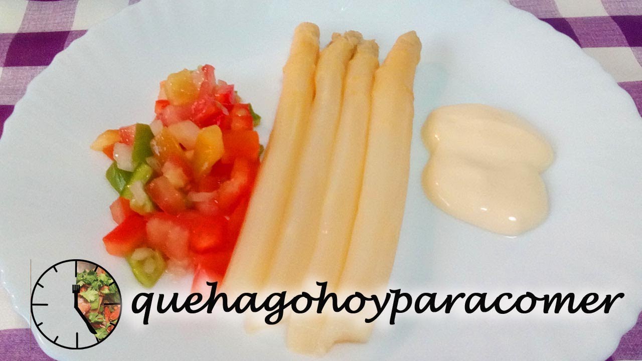 Espárragos con dos salsas