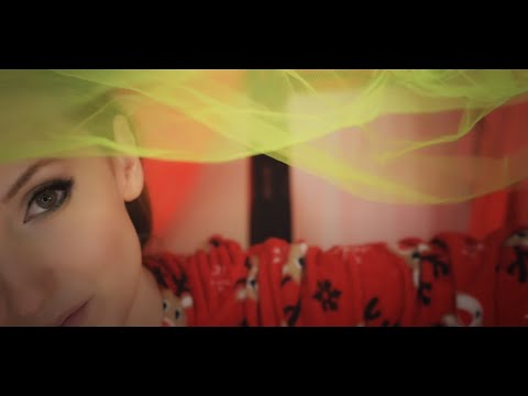 - ASMR- The Sound of Tulle: Fabric, trigger word repetition, breathing, layers, static electricity
