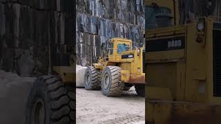 "Watch this Wheel Loader 988B lift a giant rock like it’s nothing! " Profile