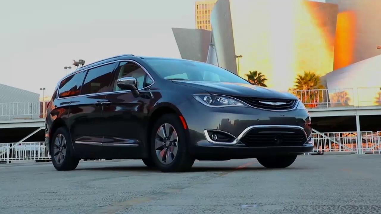 Normal Starting and Driving-How to drive electric cars 2018 Chyrsler Pacifica Hybrid