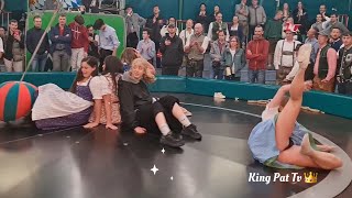 Pretty Ladies Showoff On The Teufelsrad. Oktoberfest Munich 2024.Pt.19 4K