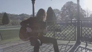 UK Foo Fighters - Jay Apperley Performs 'Something From Nothing' Acoustic