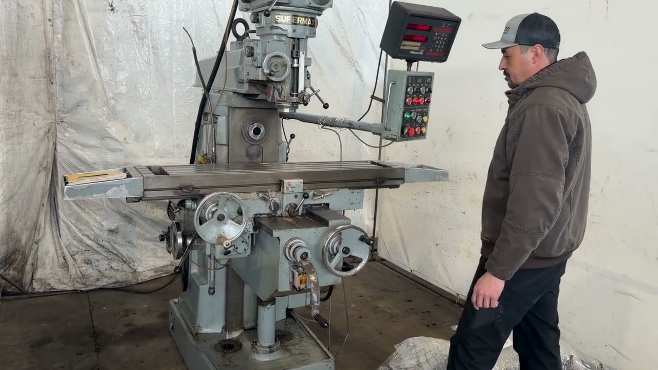 SUPERMAX YCM-2GS VERTICAL/HORIZONTAL UNIVERSAL MILL W/ TOOLING. STOCK #1008125