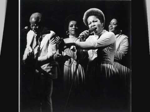 STAPLE SINGERS ----LETS DO IT AGAIN.